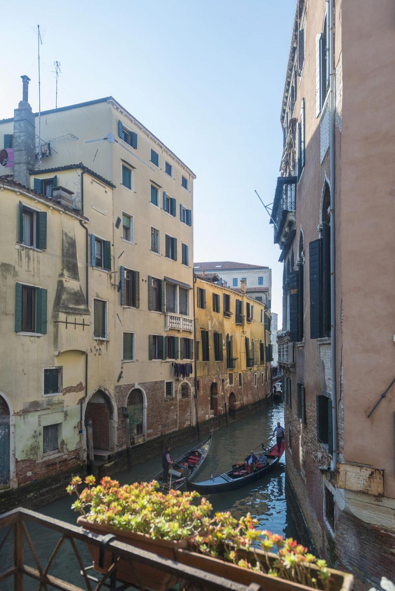 Tre Sestieri Terrace - Canal View 2024 Guest house